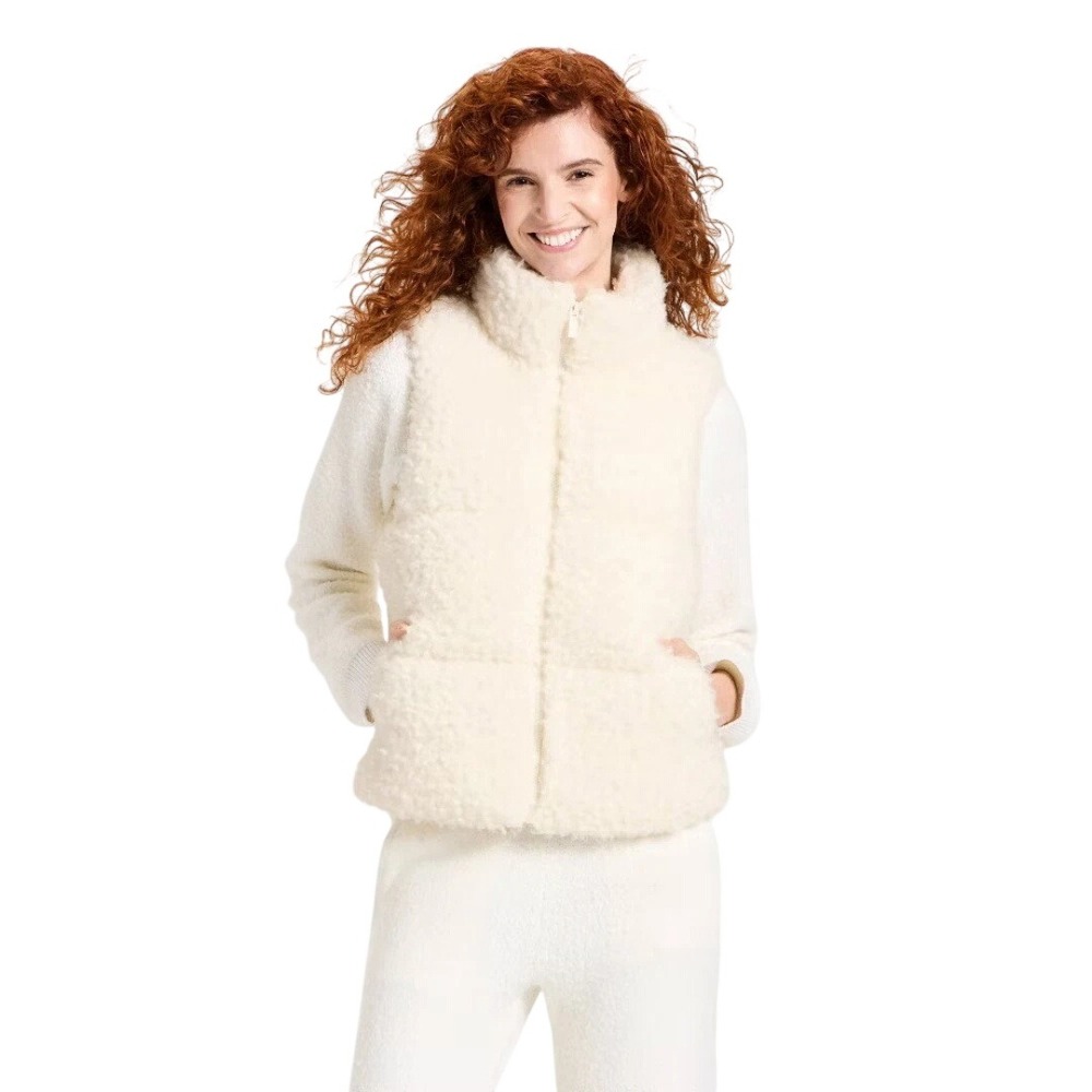 Universal Thread Women's Cream Faux‎ Fur Sherpa Puffer Vest Size Large